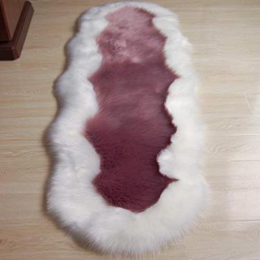Imagem de Tapete de área falsa formato irregular tapete lavável felpudo pilha longa antiderrapante protege o chão para sala de estar sala de estudo banheiro varanda quarto infantil sofá cadeira, roxo, 60 * 100 cm