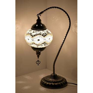 Imagem de GOGERS Abajur Turco Marroquino Pescoço De Cisne Feito À Mão Em Vidro Mosaico Manchado Abajur Vintage Estilo Boêmio Tiffany Abajur De Cabeceira Iluminação Para Quarto Sala De Estar (Branco Dourado)