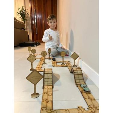 Imagem de Kit Pista de Carros 100 Peças e Placas de Trânsito 14 peças - Altoys