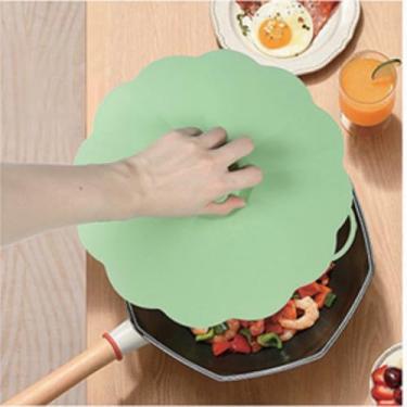 Imagem de Conjunto com 5 Tampas de Silicone Multicoloridas, Tamanhos Diferentes, Tampas para Panelas, Frigideiras ou Vasilhas em Geral.