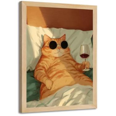 Imagem de Arte de parede de gato engraçado emoldurado fofo gato divertido bebendo vinho decoração de parede eclético peculiar animal bar carrinho impressão para quarto sala de estar decoração de casa 30 x 40 cm