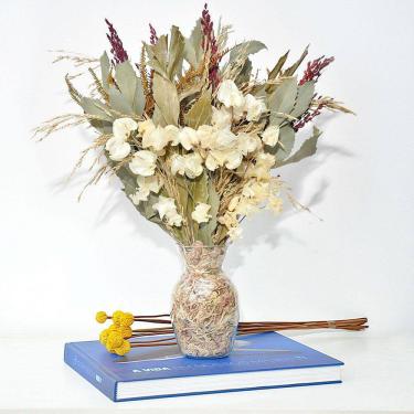 Imagem de Arranjo de flores desidratadas carvalho e bounganville branco + vaso de vidro