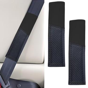 Imagem de ecocstm Capa para cinto de segurança de carro com 2 peças, capas de alça de ombro de cinto de segurança de fibra de carbono, almofada de cinto macio de couro respirável, acessórios interiores de carro