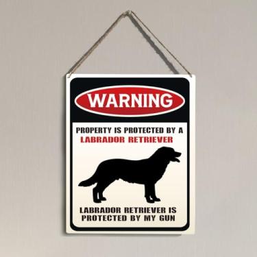 Imagem de Labrador Betriever engraçado aviso decoração de parede amantes de cães presentes para mulheres homens amigos vizinhos retro cuidado com placas de cachorro para cerca fazenda jardim quintal varanda