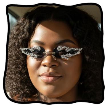 Imagem de Woeoe Óculos de sol Crystal Butterfly sem aro, braços decorados com strass, preto