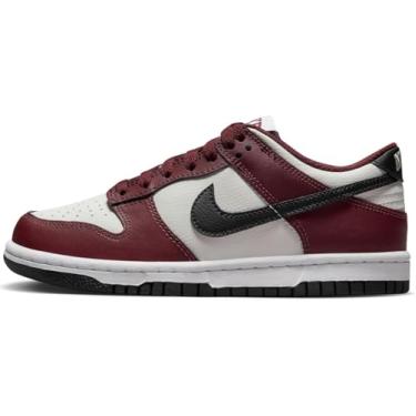 Imagem de Nike Tênis infantil Dunk Low (FZ4352-600, vermelho escuro/branco Summit), Dark Team Red/Summit White/, 4 Big Kid