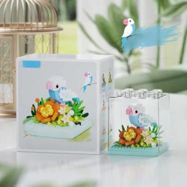 Imagem de Estatueta de pássaro encantadora em poleiro floral (papagaio azul-aqua-laranja) - Ornamento de papagaio em miniatura colecionável