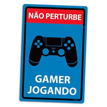 Imagem de Placa Decorativa em Acrílico, tamanho 24x16cm, modelo GAMER JOGANDO PS