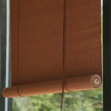 Imagem de YYGJYGOO Cortina de rolo de bambu, persianas de rolo de bambu natural, escurecimento de varanda doméstica, cortina decorativa vintage para janela/porta/pátio (cor: A, Tamanho: 150 cm x 120 cm/59,1