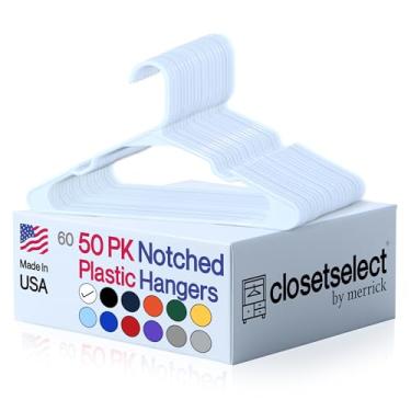Imagem de Cabides de plástico, pacote com 50, cabide forte para economizar espaço, feito nos EUA, cabide de plástico perfeito para camisa ou casaco, com ranhuras para os ombros, branco, entalhado
