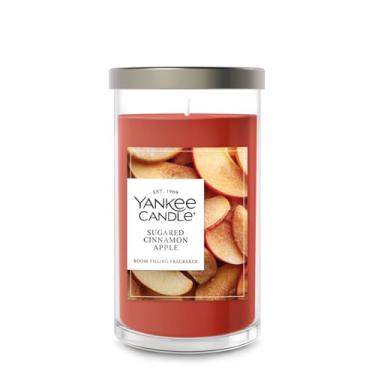 Imagem de Yankee Candle Vela perfumada de pilar médio com tempo de queima de até 115 horas, mistura de cera de planta premium para queima consistente, vela pilar de 404 g com fragrância de enchimento de