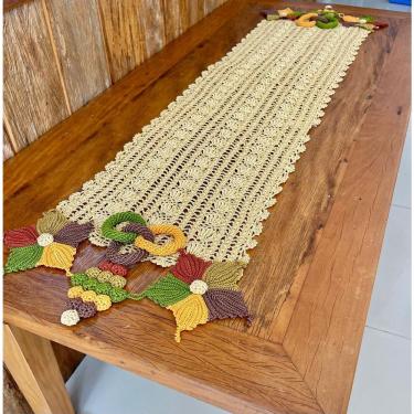 Imagem de Caminho de Mesa Cacho de Uva Crochê Artesanal Polipropileno 1,70M X 38CM Tons de Inverno Champagne