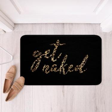Imagem de Tapete de banheiro com estampa Get Naked, tapete de banho antiderrapante de leopardo marrom preto para crianças, meninas, mulheres adultas, citações engraçadas, moderno, tapete absorvente e