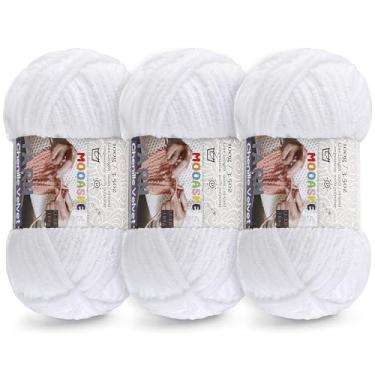 Imagem de 3 fios grossos de 100 g para crochê e tricô - Fio super volumoso de chenille de pelúcia fácil de usar 393 m - Fio de veludo ultramacio para bebês para iniciantes e projetos amigurumi (3, branco)