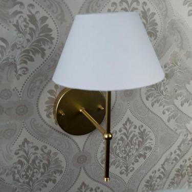 Imagem de Luminária Arandela Fixa Dourado Com Cúpula Branco - Tangerina Mca