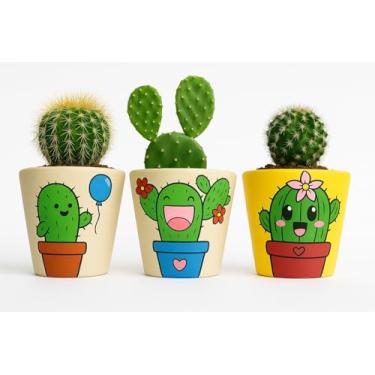 Imagem de Kit com 3 Vasos de Barro Pintados à Mão – Desenhos Criativos de Cactos | Perfeitos para Jardim, Varanda e Decoração de Ambientes | Sem Plantas