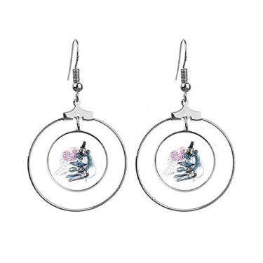 Imagem de Brincos de microscópio Chemistry Kowledge com argola pendente, joia circular