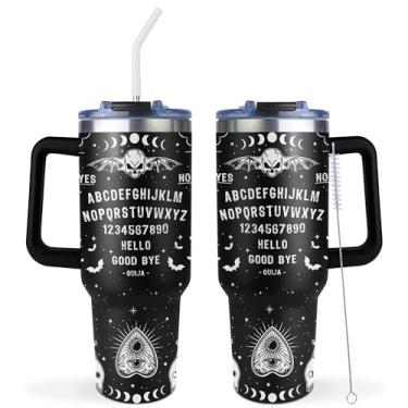 Imagem de GwaLod Copo de tabuleiro Ouija de 1,134 g com alça e canudo, presentes góticos para mulheres, presentes góticos, presentes de bruxa para mulheres, presentes de terror, presentes assustadores,