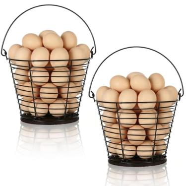 Imagem de LemonRoad Pacote com 2 cestas de ovos para coletar ovos frescos, cesta de arame para coletar ovos com base de madeira, suporte de ovos de galinha de metal com alça, adequado para cozinha, bancada e