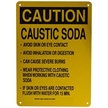 Imagem de Brady 125931 Placa de perigo químico, legenda "Soda cáustica evita contato com a pele ou os olhos, evite a inalação", 35,5 cm de altura, 25,4 cm de largura, preto em amarelo