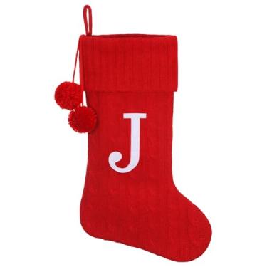 Imagem de Pxniy Meia de Natal personalizada de 48 cm - malha vermelha com monograma bordado e pompons, cabide de lareira familiar para decoração de férias, letra vermelha J