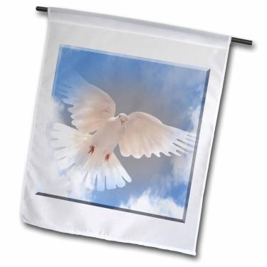 Imagem de 3dRose Pomba voadora branca em fundo de nuvem bonito - Bandeira de jardim, 45,72 x 68,56 cm