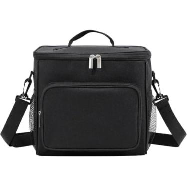 Imagem de Bolsa térmica lancheira preta com alça ajustável e bolso lateral, ideal para marmita, trabalho, academia, escola e passeios. Mantém alimentos frescos e é leve, prática e fácil de transportar.