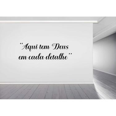 Imagem de Adesivo De Parede Frase Aqui Tem Deus Mod02