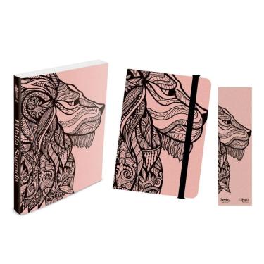 Imagem de Kit Leão Rosa - Bíblia Brochura NTLH + Moleskine + Marca Página