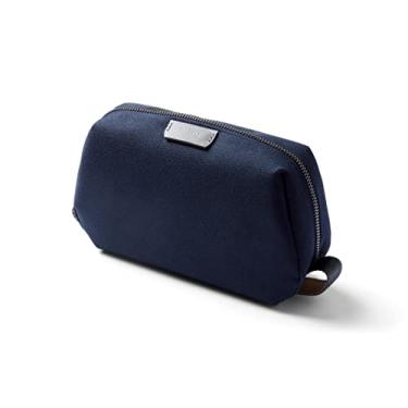 Imagem de Bellroy Kit de higiene pessoal, bolsa de viagem de tecido resistente à água (produtos de higiene pessoal, colônia, acessórios de barbear, escova de cabelo, escova de dentes) - azul-marinho