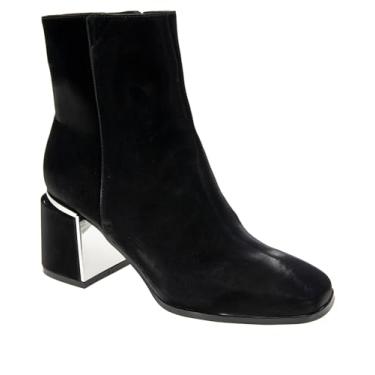 Imagem de BCBGeneration Bota feminina Sandra no tornozelo, Black Shine Micro, 38