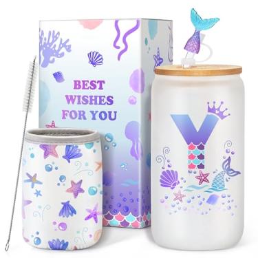 Imagem de Copos de vidro com inicial personalizada, copos de bebida de cauda de sereia de 473 ml com tampa e canudo, topo de cauda de sereia/manga monograma de Natal | presentes de aniversário para meninas