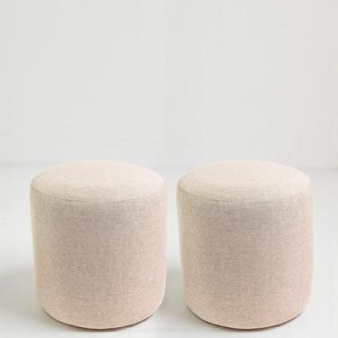 Imagem de Kit 2 Puff Perse Redondo Decorativo Para Sala Quarto Puf Tecido em Lin