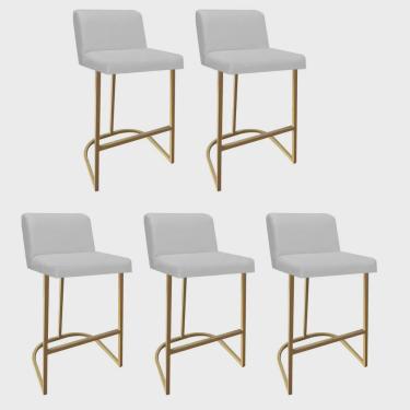 Imagem de Kit 05 Banquetas Com Encosto Noah Luxo Confort Bistrô Cozinha Ferro Dourado Sintético Branco - Ahz Móveis