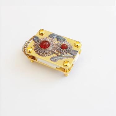 Imagem de JDOQOKJ Handcrafted Metal Mini Flower Press, Miniature Flower Press Kit, Gold-Plated Miniature Design, Decorative Floral Patterns (Sunflower)