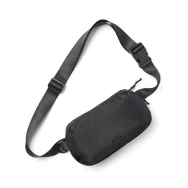 Imagem de UARBN ARMOR GEAR UAG Bolsa tiracolo de 1 litro – Bolsa tiracolo com alça ajustável com zíper para viagem, edição padrão preta