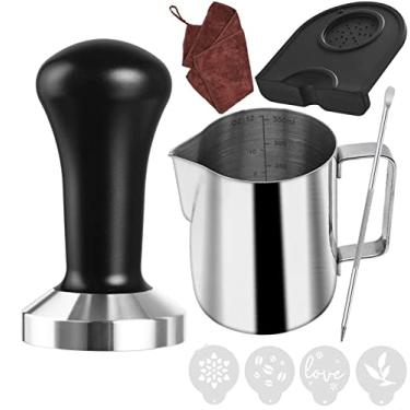 Imagem de Ezebesta Conjunto de café de 51 mm para calcadeira de café para máquina portafilter calcadeira de café com tapete de calcadeira (350 ml), toalha de barista, caneta de arte com leite e estênceis decorativos