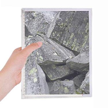 Imagem de Caderno de papel de parede com pedras escuras, crepitações, musgo, folhas soltas, diário recarregável, papelaria