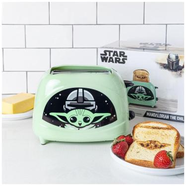 Imagem de Torradeira 2 Fatias com Tema Star Wars The Mandalorian The Child e Estrutura de Plástico Polipropileno Fácil de Limpar, 110V 700W, Uncanny