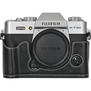 Imagem de Capa X-T30, capa BMAOLLONGB feita à mão de couro PU meia câmera versão abertura inferior para Fujifilm X-T30 XT30 com alça de pescoço mini bolsa de armazenamento (preto)