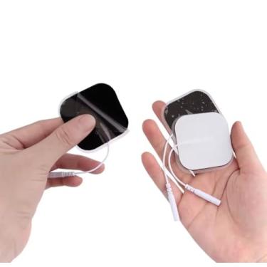 Imagem de Kit com 10 Eletrodos Autoadesivos 4 x 4 cm para Aparelho TENS, Fisioterapia e Massagem Muscular