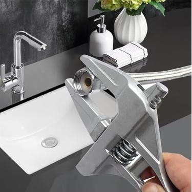 Imagem de Mini chave ajustável para reparo de banheiro – Chave de liga de alumínio multifuncional de grande abertura, ferramenta manual leve para torneiras, tubos e correções gerais de encanamento