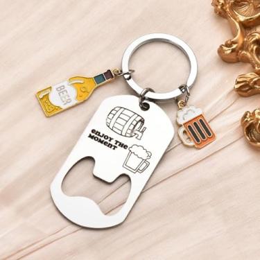 Imagem de Chaveiro requintado com pingentes de cerveja e taça de vinho – um presente para amigos, maridos e melhores amigos