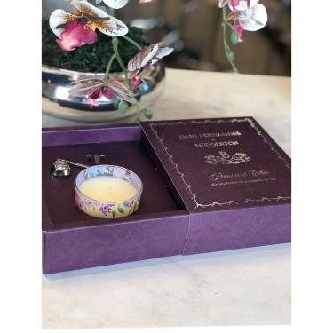Imagem de Vela Peonias E Chas 90G E Apagador De Velas