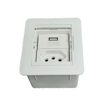 Imagem de Mini Caixa de Embutir Universal 1 Tomada 20A 1 USB - Branca