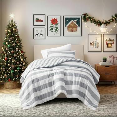 Imagem de Regency Heights Conjunto de edredom solteiro listrado reversível, de microfibra macia com design de listras de dupla face, quente e aconchegante para todas as estações, edredom e edredom de 2 peças