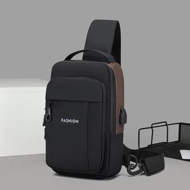 Imagem de Mochila de Peito OEM à Prova D'água em PU para Notebook 8 Polegadas Preto com Trava de...