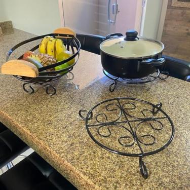 Imagem de Kit fruteira de mesa e 2 suportes de panelas de ferro super resistente para cozinhas, áreas gourmet, sítios artesanato rústico para utilidade e decoração