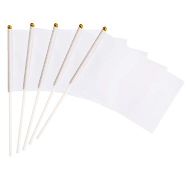 Imagem de Bandeiras BCLin Red Stick, pacote com 50 Mini bandeiras sólidas seguradas à mão pequenas em bastão, decoração exterior de 12,7 x 20,32 cm, decorações de festa, suprimentos para festas, celebrações de festivais