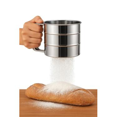 Imagem de Polvilhador de Farinha em Aço Inox, Peneira Manual com Gatilho para Açúcar, Pão, Massas e Tapioca, Capacidade 250g, Design Profissional com 3 Camadas